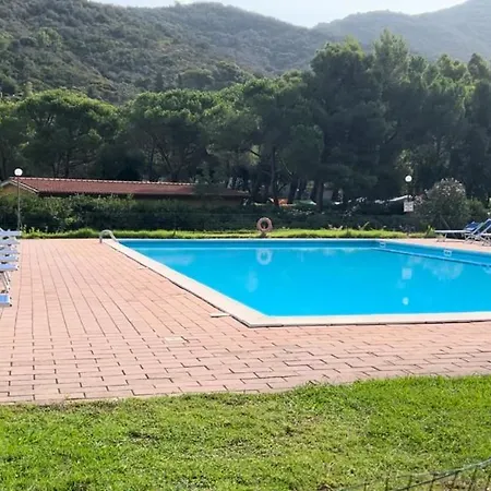 Altaluna Ferienhaus Nisporto