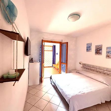 Altaluna Semesterbostad Nisporto