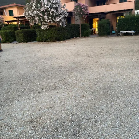 Дом отдыха Altaluna Nisporto